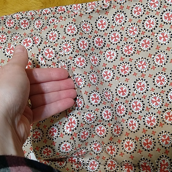 LOFT Cropped Pants - Picture 7 of 14